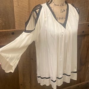 NWT. Cold shoulder shirt